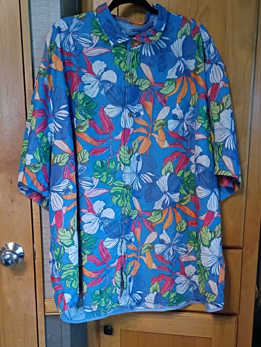 Tommy Bahama Blue Tropical Floral Button-Down Shirt